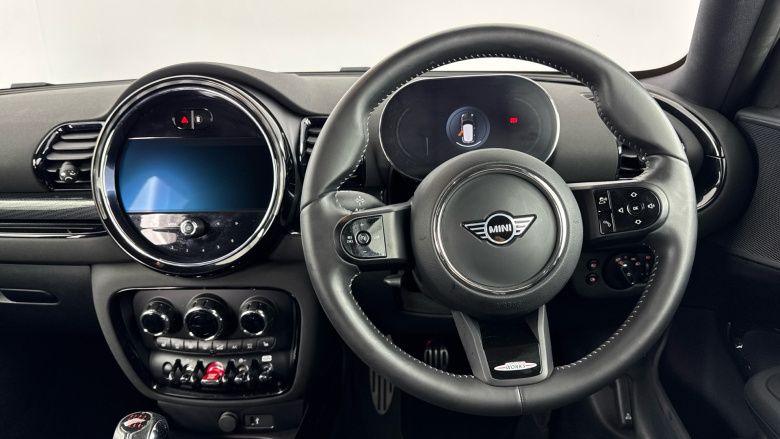 MINI Clubman 1.5 Cooper Shadow Edition 6dr Petrol Estate